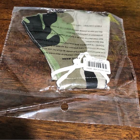 face’s mask ear loops green gray Camo graphics.OSFM - Picture 2 of 2